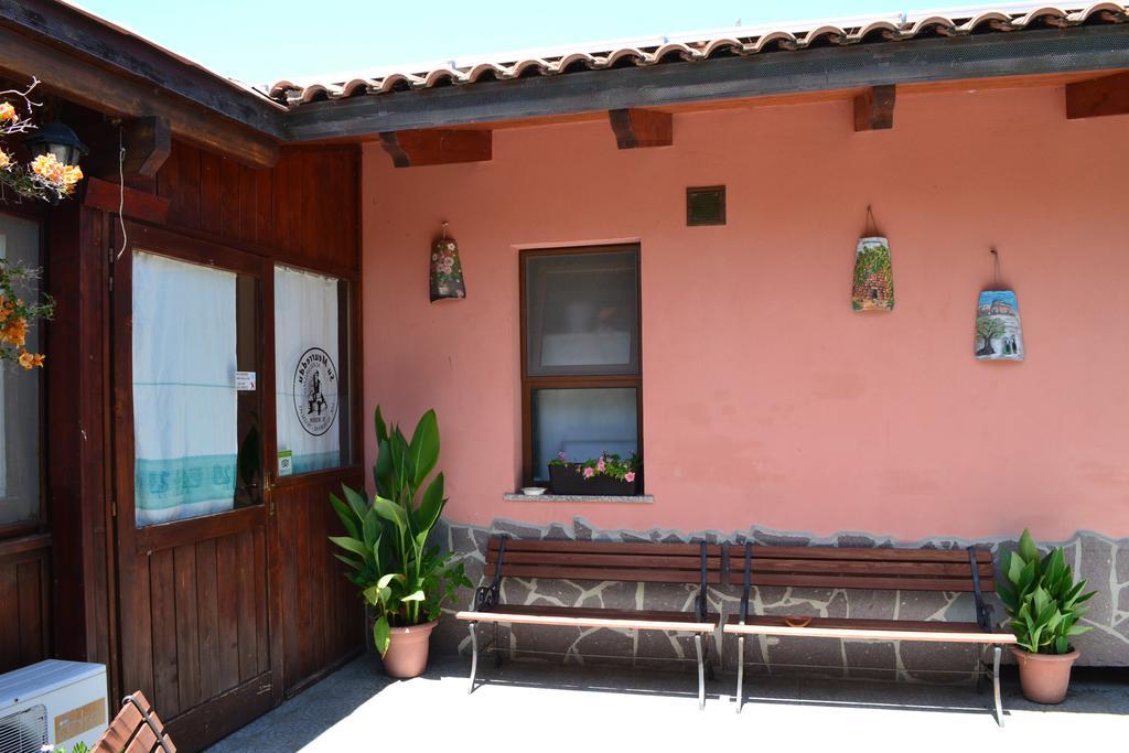 Agriturismo Su Meurreddu Tratalias Eksteriør bilde